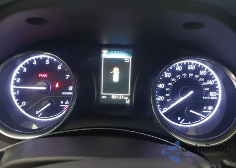 2020 Toyota Camry Se z USA, uszkodzony, nr VIN 4T1G11AK3LU919548